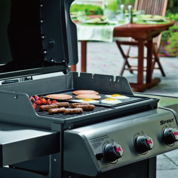 weber ウェーバーのガスバーベキューグリル